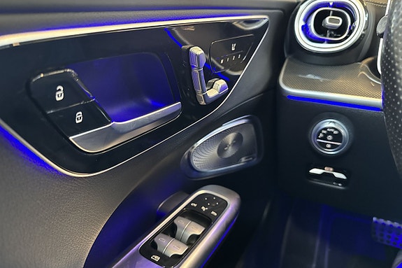 Mercedes-Benz C300 e 19 of 30