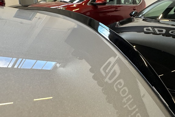 Mercedes-Benz C300 e 23 of 30