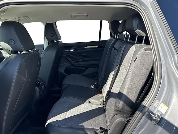 Volkswagen Tayron 11 of 12