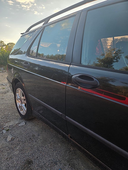Saab 9-5 2 of 3
