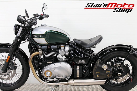 Triumph Bonneville Bobber 1200 ABS 15 of 18