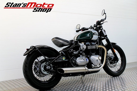Triumph Bonneville Bobber 1200 ABS 3 of 18
