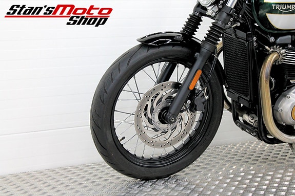 Triumph Bonneville Bobber 1200 ABS 13 of 18