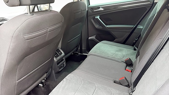 Volkswagen Tiguan 12 of 15