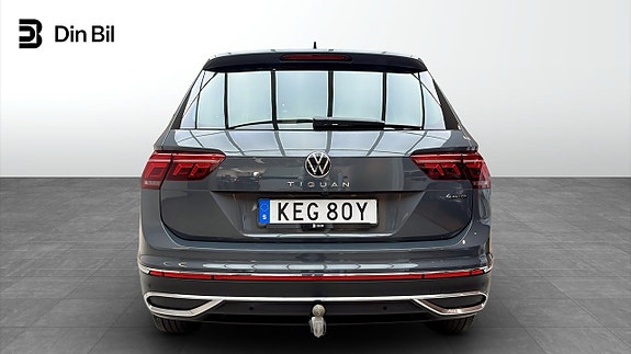 Volkswagen Tiguan 5 of 15
