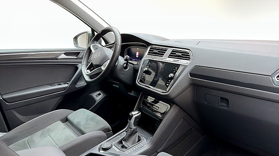 Volkswagen Tiguan 11 of 15
