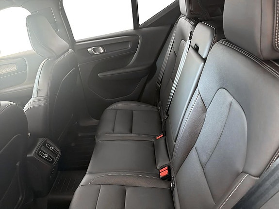 Volvo XC40 9 of 9