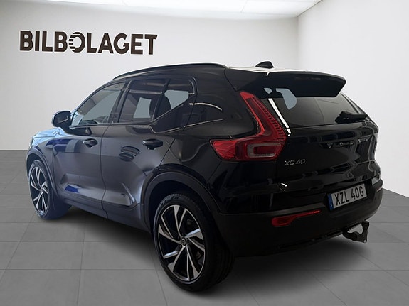 Volvo XC40 3 of 9