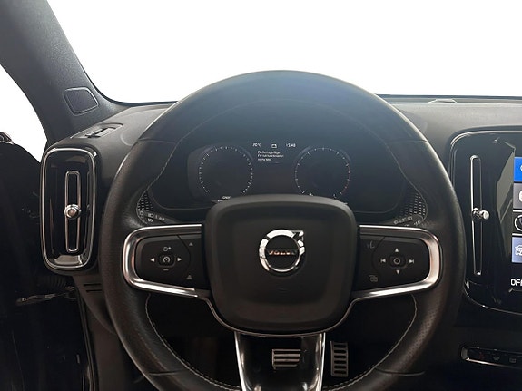 Volvo XC40 8 of 9