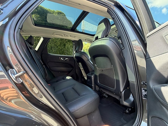 Volvo XC60 20 of 21