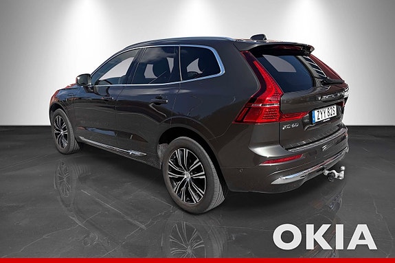Volvo XC60 2 of 21