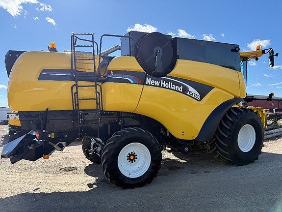 New Holland CX780 20” 7 of 9
