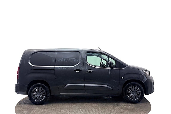 Peugeot e-Partner 4 of 28