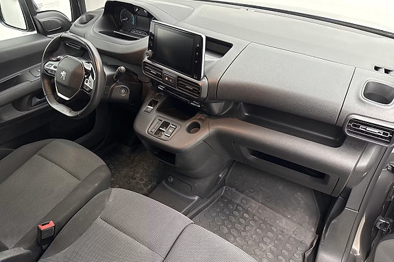 Peugeot e-Partner 12 of 14
