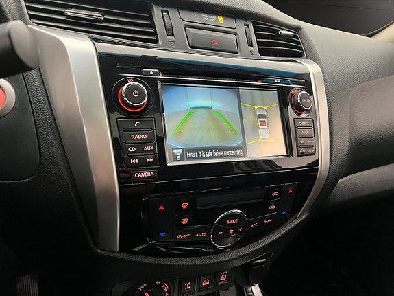 Nissan Navara 24 of 30