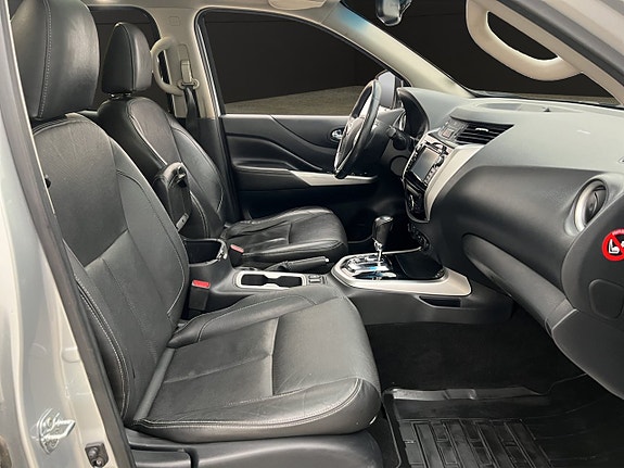 Nissan Navara 29 of 30