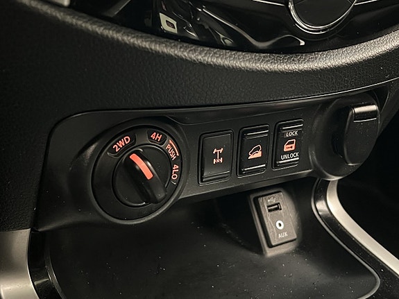 Nissan Navara 26 of 30