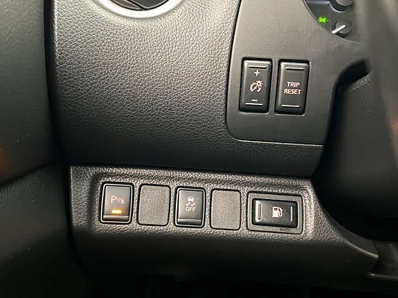 Nissan Navara 15 of 30