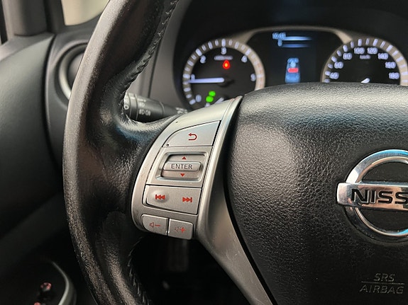 Nissan Navara 21 of 30