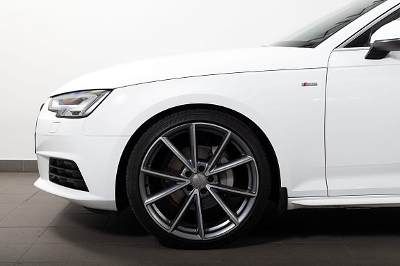 Audi A4 6 of 22