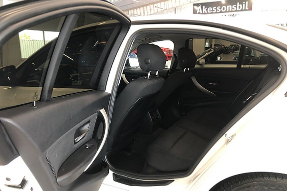 BMW 320d 7 of 10