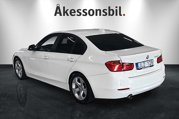 BMW 320d 4 of 10