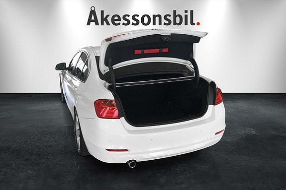 BMW 320d 9 of 10