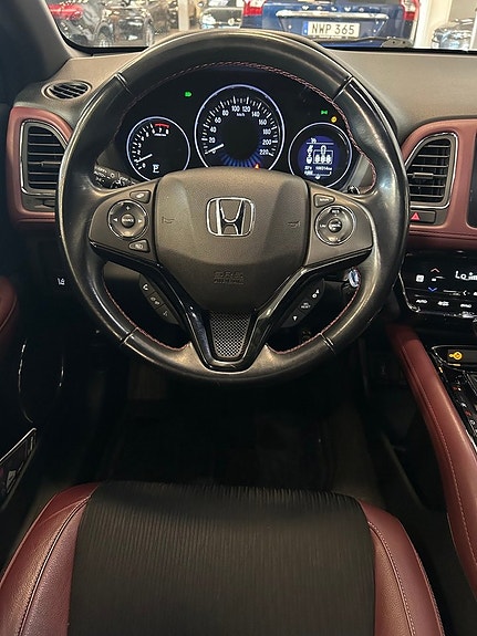 Honda HR-V 15 of 30
