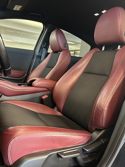 Honda HR-V 11 of 30