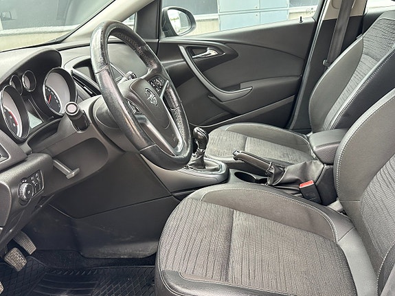 Opel Astra 9 of 10