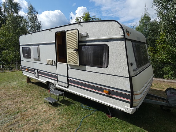 Bürstner NYBES. BÜRSTNER 560TI -90 19.000 9 of 9