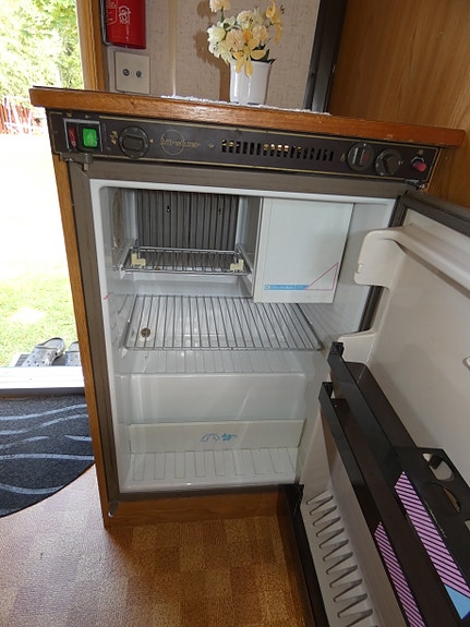 Bürstner NYBES. BÜRSTNER 560TI -90 19.000 7 of 9
