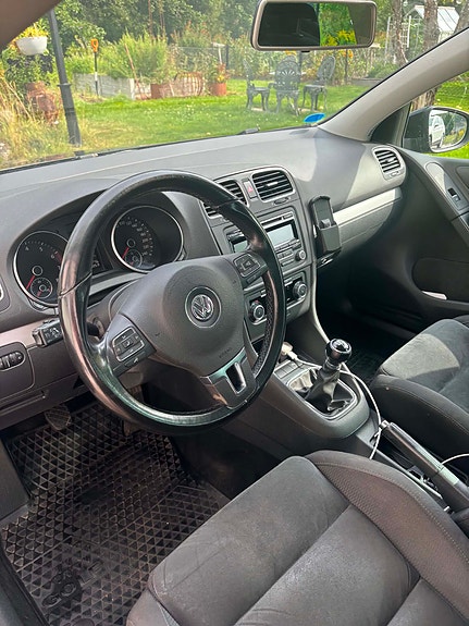 Volkswagen Golf VI 4 of 4