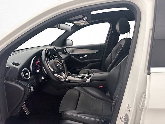 Mercedes-Benz GLC220 d 12 of 30
