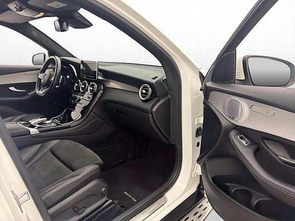 Mercedes-Benz GLC220 d 27 of 30