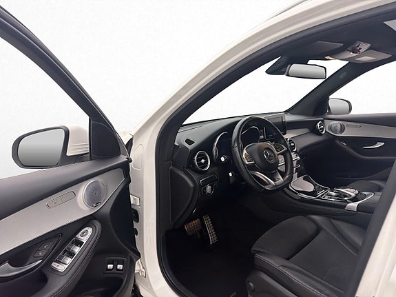 Mercedes-Benz GLC220 d 11 of 30