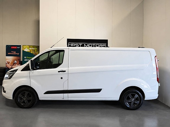 Ford Transit Custom 3 of 9