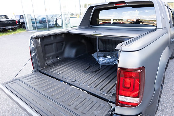 Volkswagen Amarok 9 of 19
