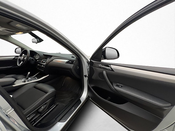 BMW X4 26 of 30