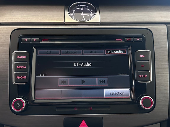 Volkswagen Passat 20 of 22
