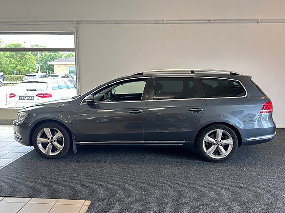 Volkswagen Passat 9 of 22