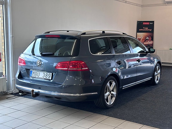 Volkswagen Passat 5 of 22