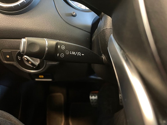 Mercedes-Benz CLA200 21 of 24