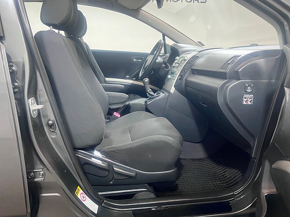 Toyota Corolla Verso 13 of 20