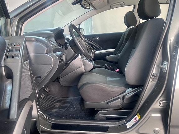 Toyota Corolla Verso 18 of 20