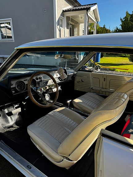 Oldsmobile Cutlass 3 of 3