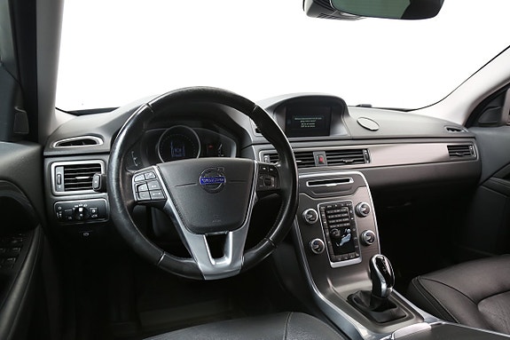 Volvo XC70 15 of 27