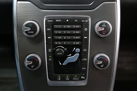 Volvo XC70 23 of 27