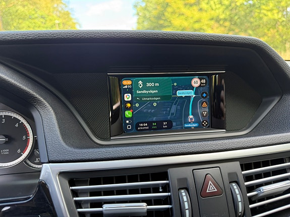 Mercedes-Benz E220 7 of 9