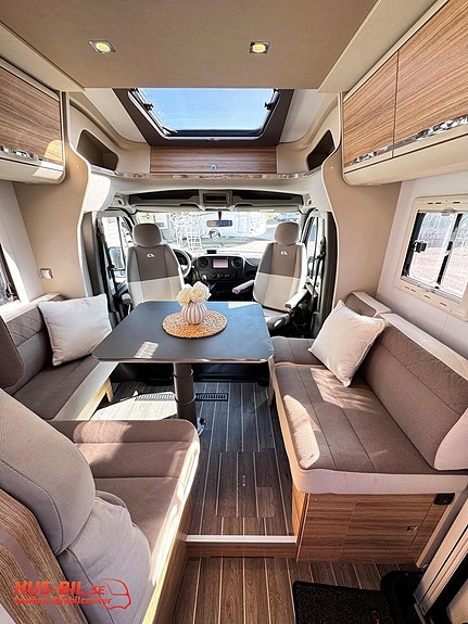 Adria Matrix Supreme M 687 SL automat & kamkedja 2 of 26